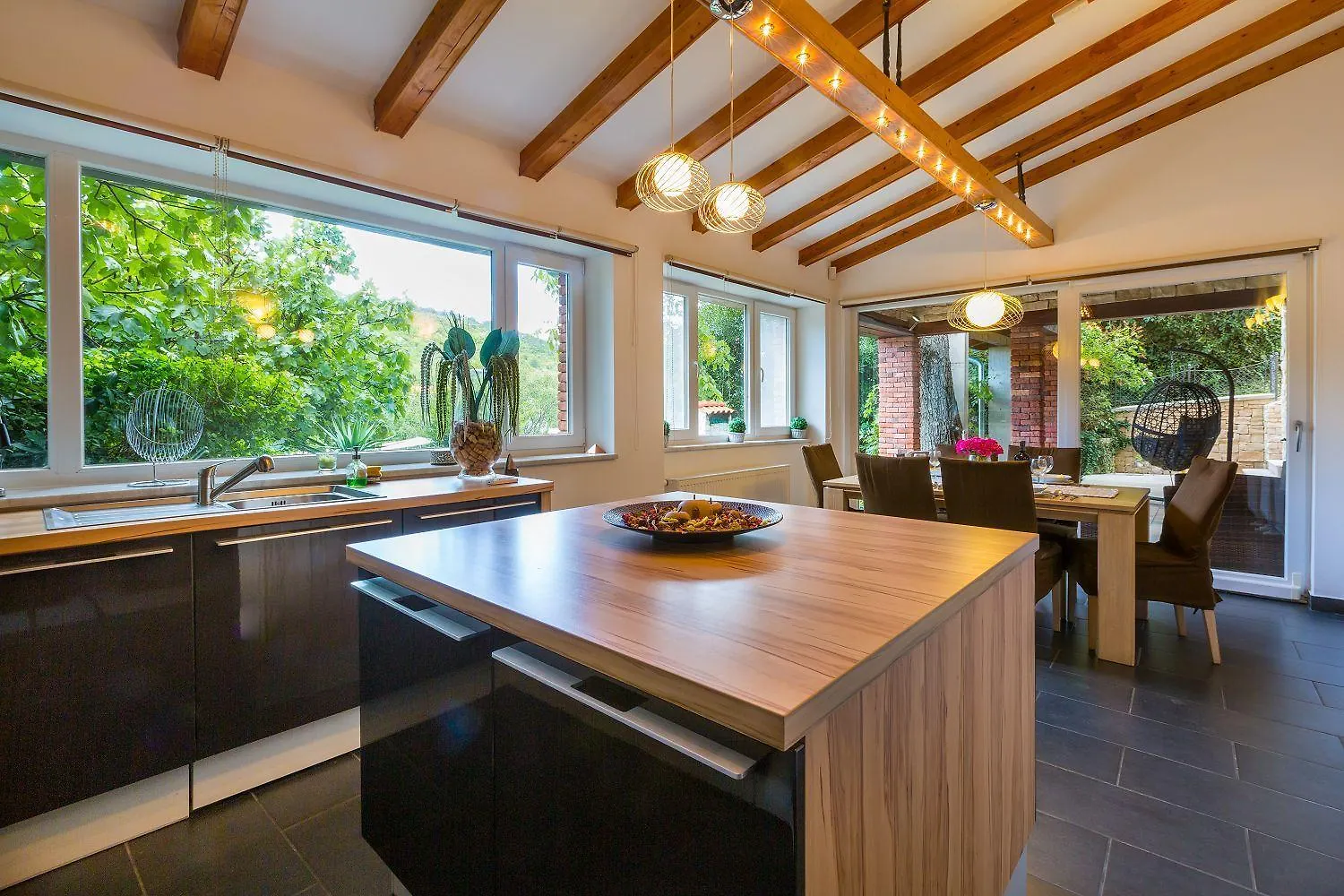 Hundefreundliche Finca Mit 3 Klimaanlagen, Privatpool, Grill, Waschmaschine, Heizung Krizisce Croatia